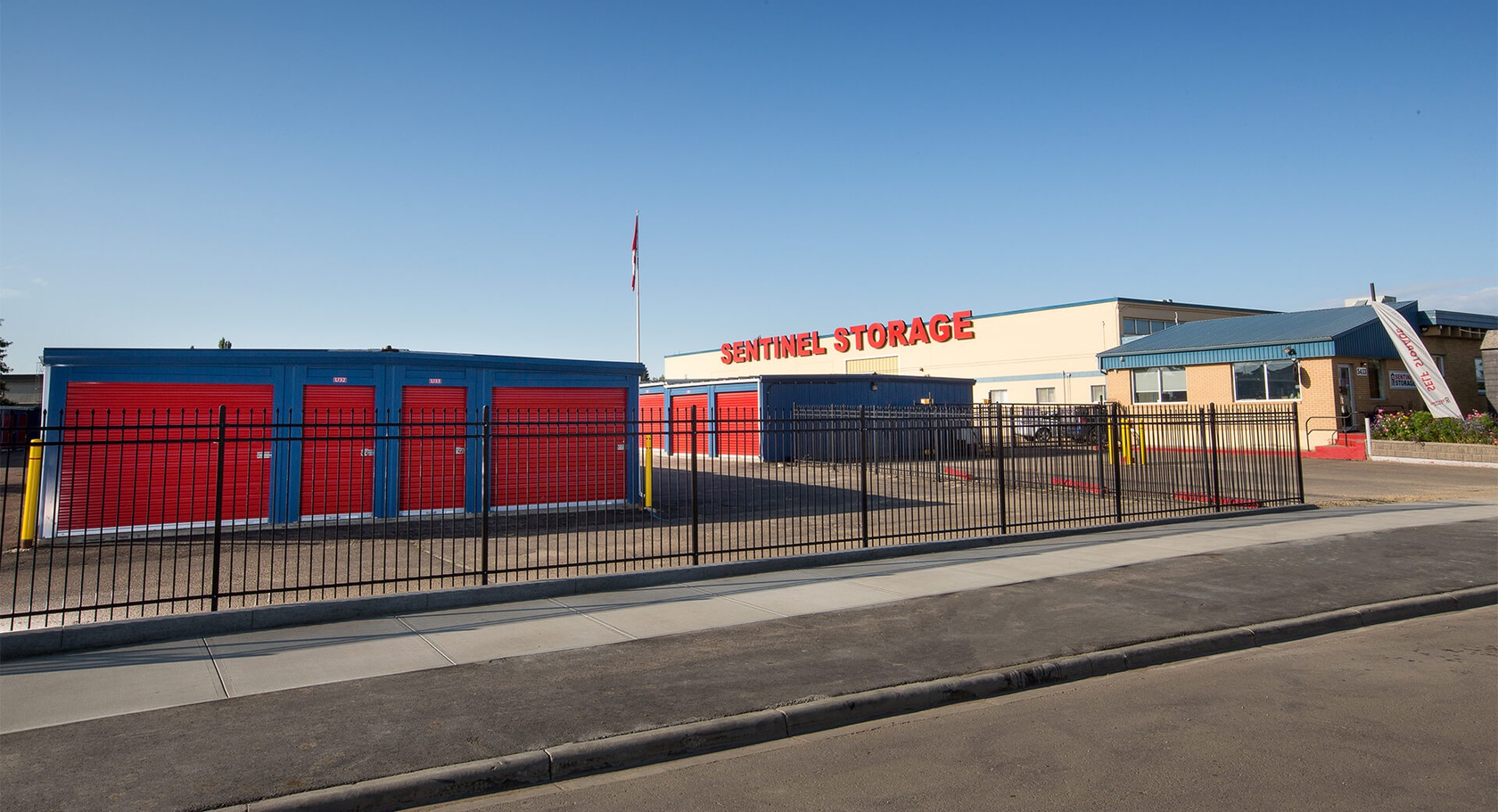 Rent Red Deer storage units at 5433 47 St. We offer a wide-range of affordable self storage units and your first 4 weeks are free!