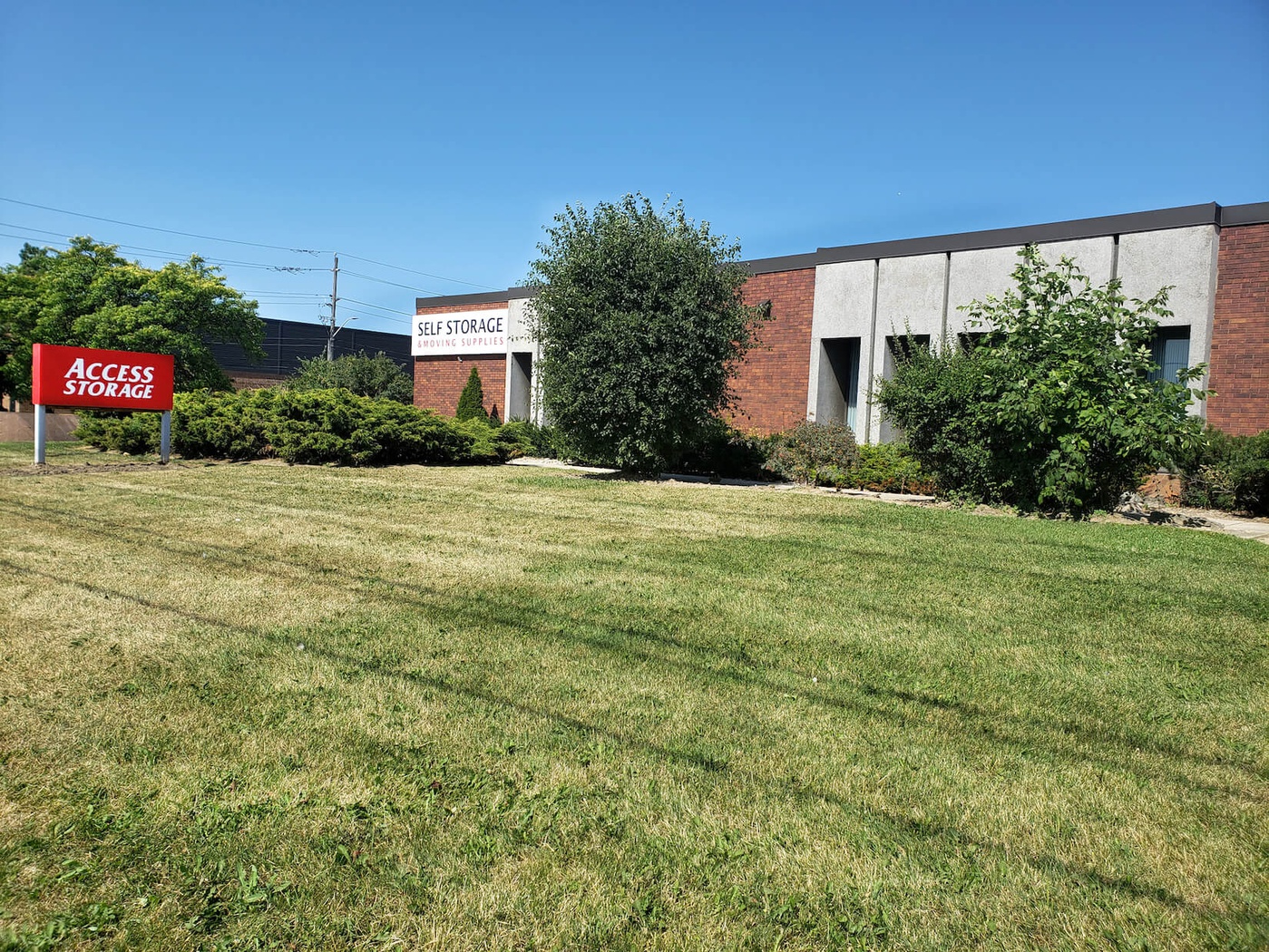 Rent Self Storage Units at 1355 Aerowood Dr, Mississauga, ON.