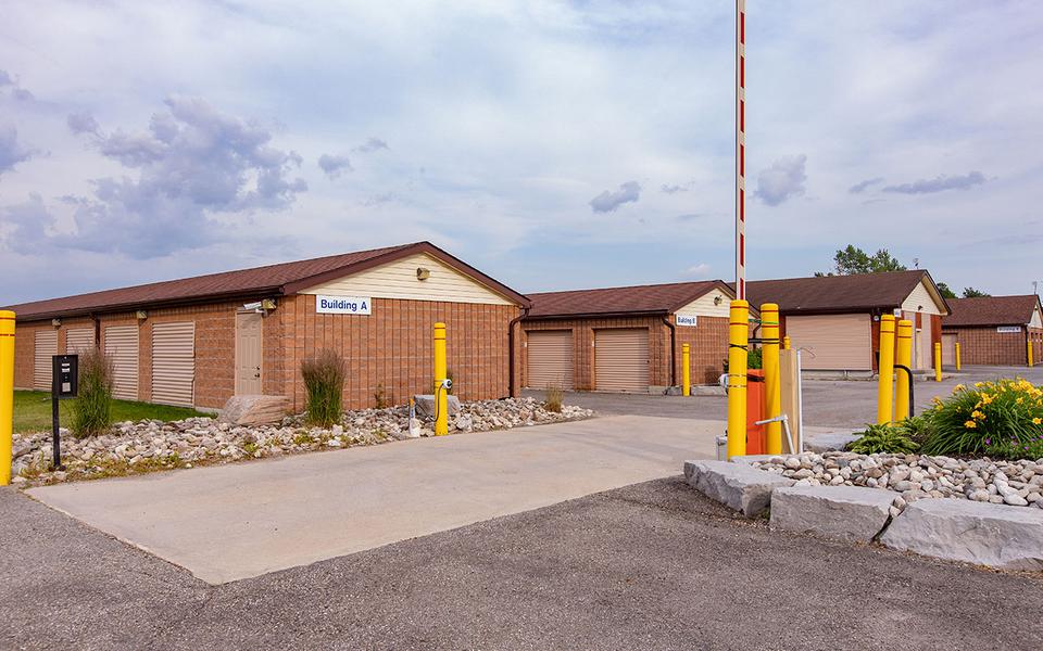 Rent Alliston Storage Units at 8011 Highway 89 West, Alliston, ON. We offer a wide-range of affordable self storage units and your first 4 weeks are free!