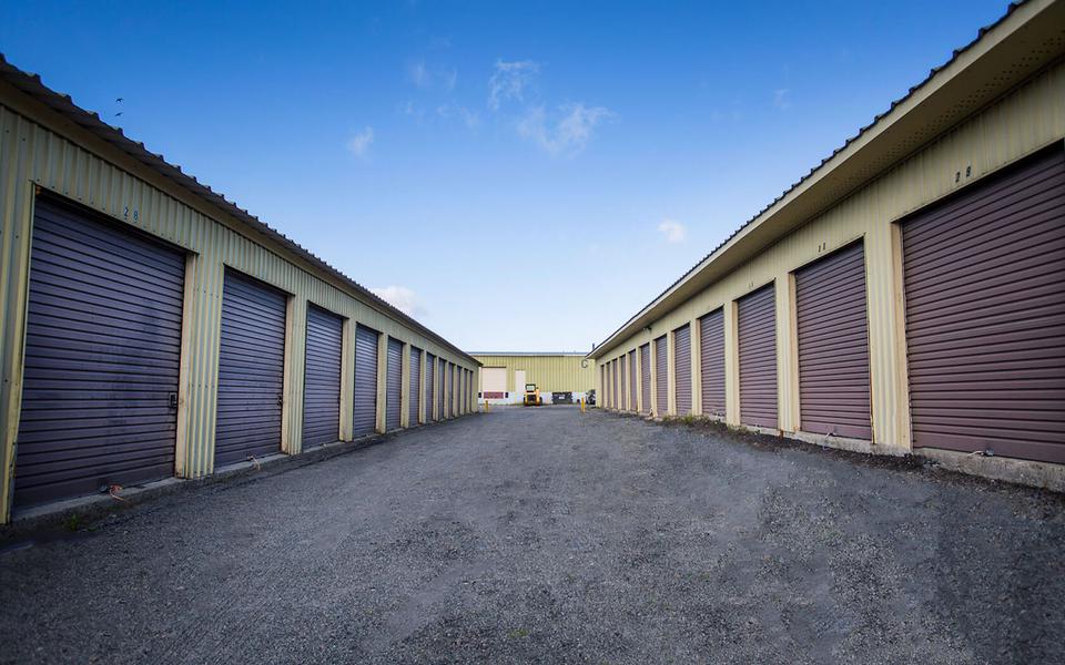 Rent Sudbury storage units at 3105 Kingsway Blvd. E. We offer a wide-range of affordable self storage units and your first 4 weeks are free!