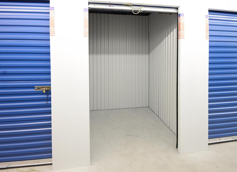 Rent downtown Toronto storage units at 356 Eastern Ave. We offer a wide-range of affordable self storage units and your first 4 weeks are free!