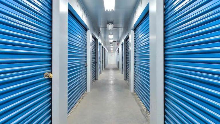 Rent Etobicoke storage units at 137 Queens Plate Dr. We offer a wide-range of affordable self storage units and your first 4 weeks are free!