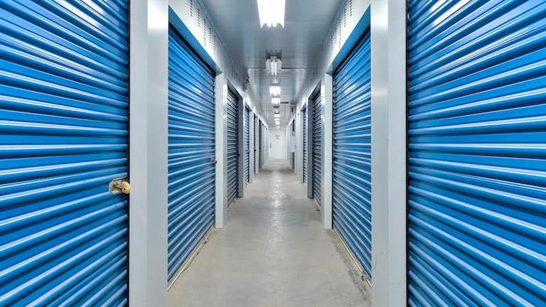 La succursale Access Storage – Scarborough, située au 100 Canadian Road, a la solution d’entreposage en libre-service qu’il vous faut. Réservez dès aujourd’hui!