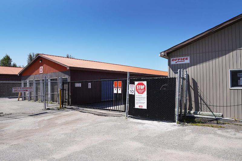 Rent North Bay storage units at 95 Gibson Street #88. We offer a wide-range of affordable self storage units and your first 4 weeks are free!