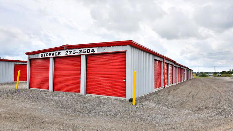 Rent Stratford storage units at 37 Scott St. We offer a wide-range of affordable self storage units and your first 4 weeks are free!