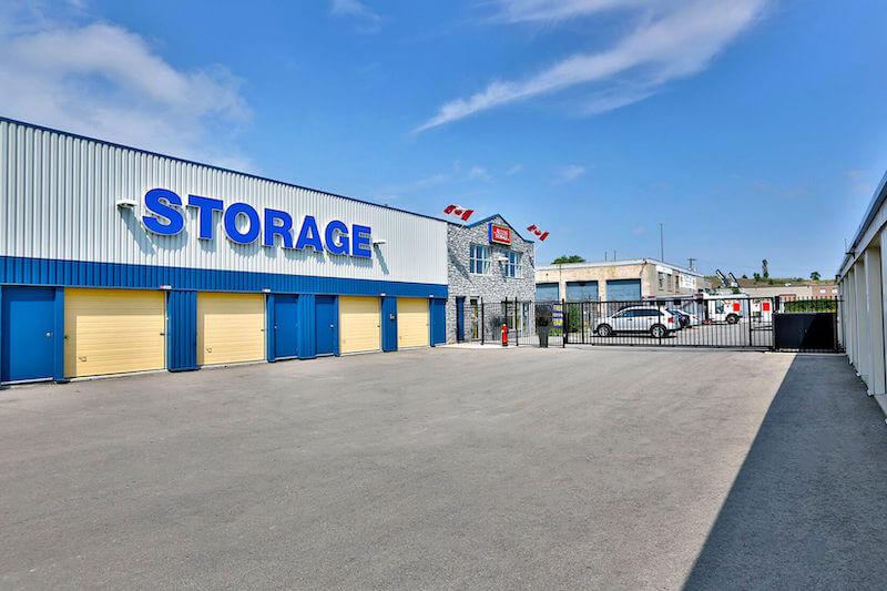 La succursale Access Storage – Burlington Ouest, située au 2177 Plains Road Est, a la solution d’entreposage qu’il vous faut. Réservez dès aujourd’hui!