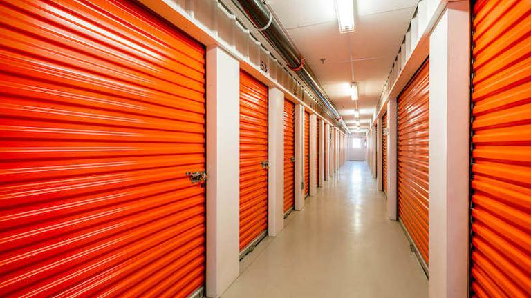 La succursale Access Storage – Bridgewater, située au 230 Logan Road, a la solution d’entreposage en libre-service qu’il vous faut. Réservez dès aujourd’hui!