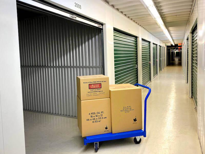 Rent Etobicoke storage units at 270 Rexdale Blvd. We offer a wide-range of affordable self storage units and your first 4 weeks are free!