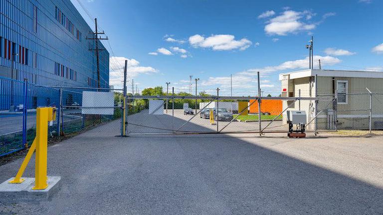 La succursale Access Storage – Ottawa St. Laurent, située au 2221 Gladwin Crescent, a la solution d’entreposage qu’il vous faut. Réservez dès aujourd’hui!