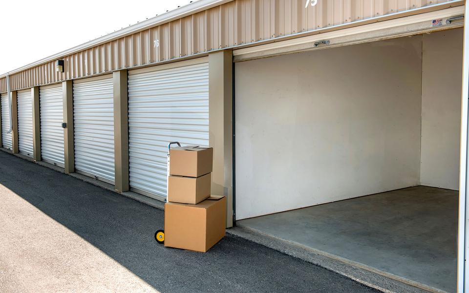 Rent Moose Jaw storage units at 16 Lancaster Rd. We offer a wide-range of affordable self storage units and your first 4 weeks are free!