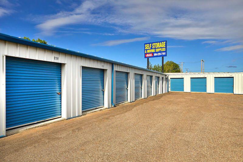 Rent Saskatoon storage units at 331 103 St E. We offer a wide-range of affordable self storage units and your first 4 weeks are free!