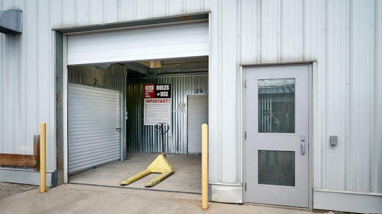 Rent Winnipeg storage units at 545 Hervo St. We offer a wide-range of affordable self storage units and your first 4 weeks are free!