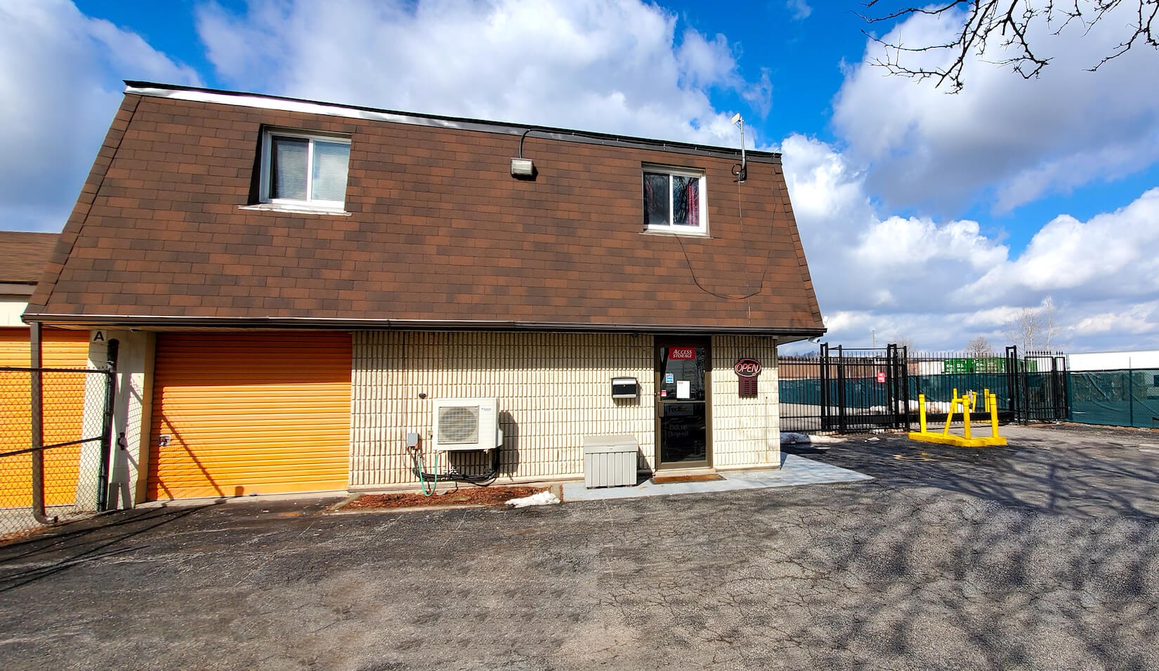 Rent Affordable Self Storage Units at 1195 North Service Road East