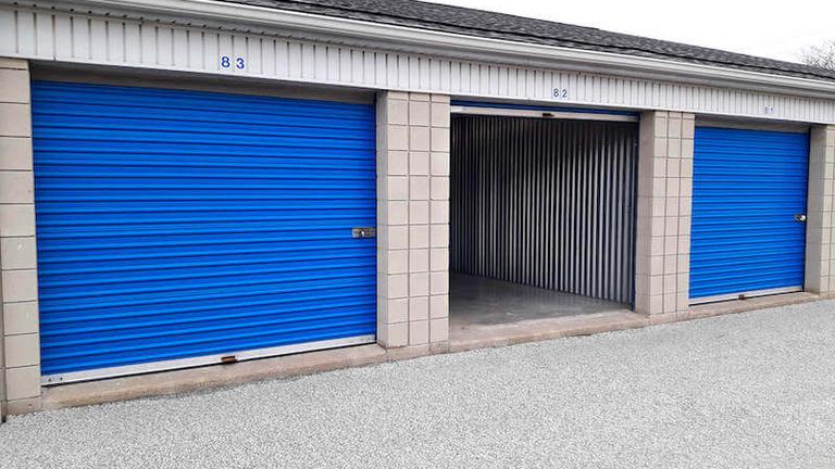 Rent Windsor storage units at 4381 Seventh Concession Rd. We offer a wide-range of affordable self storage units and your first 4 weeks are free!