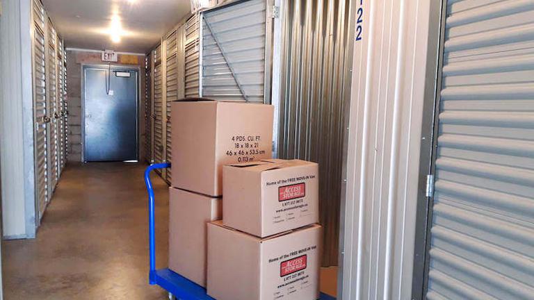 Rent North York Leslie storage units at 150 Duncan Mill Rd. We offer a wide-range of affordable self storage units and your first 4 weeks are free!