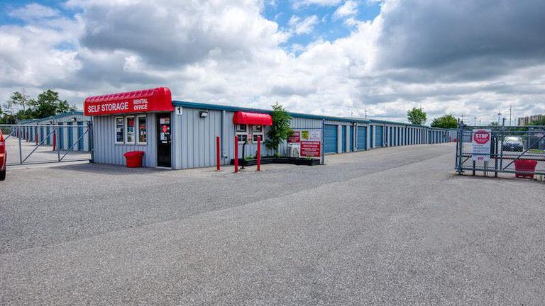 Rent Kitchener storage units at 176 Hayward Ave. We offer a wide-range of affordable self storage units and your first 4 weeks are free!