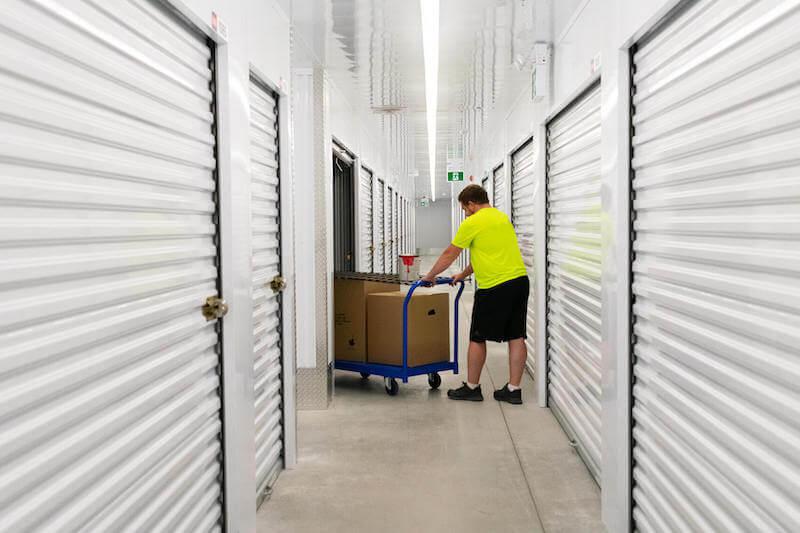 Rent Black Diamond storage units at 560 1st Ave NE. We offer a wide-range of affordable self storage units and your first 4 weeks are free!