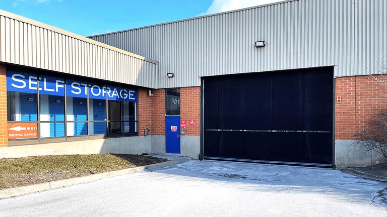 Rent Etobicoke Clairville storage units at 190 Carrier Drive, Etobicoke, ON. We offer a wide-range of affordable self storage units and your first 4 weeks [...]