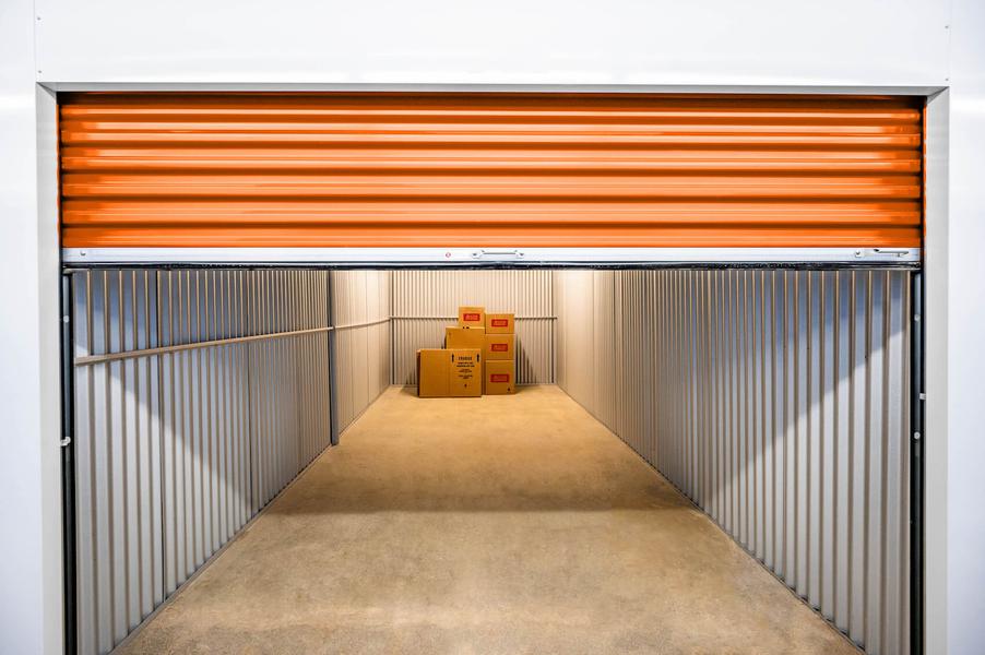 Rent Toronto Dufferin storage units at 4590 Dufferin St, North York ON. We offer a wide-range of affordable self storage units and your first 4 weeks are free!
